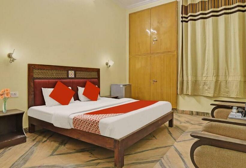 Трехместный Номер Классика, Flagship Hotel Kartikey Stays