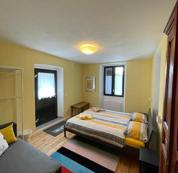 Номер Стандарт Трехместный, Osteria Centrale   B&b