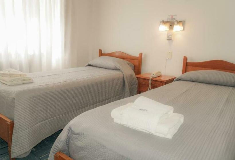 Standardzimmer, 3 De Abril