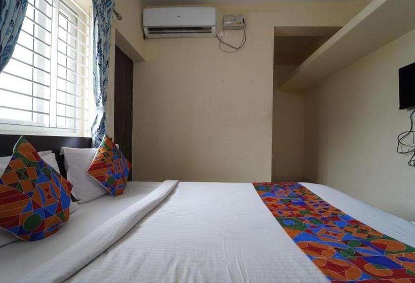 اتاق استاندارد با بالکن, Vangal Nest Peelamedu Psg Stay