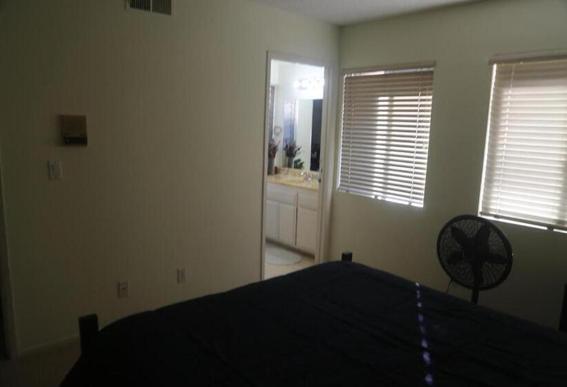 家庭套房, Bed And Breakfast In Hollywood Hills