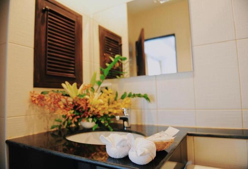 Habitación Deluxe Vista Ciudad, Ice Kamalabeach