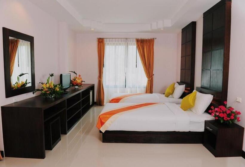 Habitación Deluxe Vista Ciudad, Ice Kamalabeach