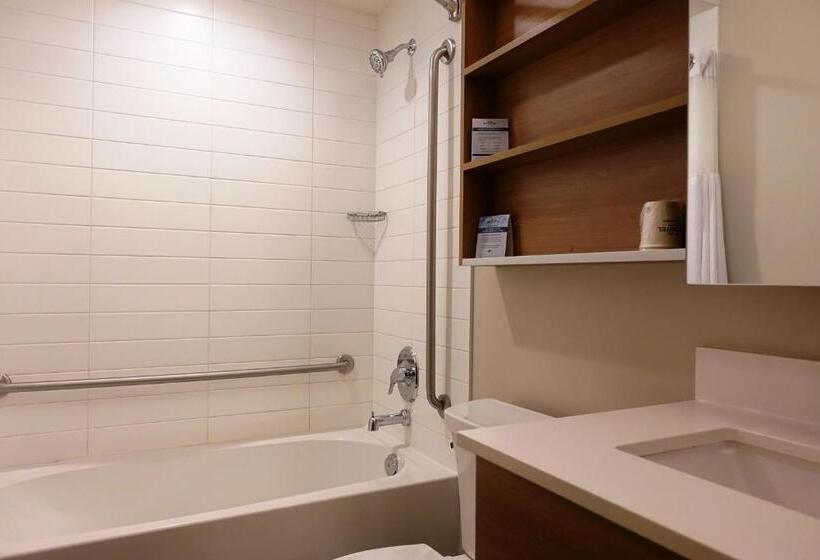 חדר סטנדרט, Microtel Casselman