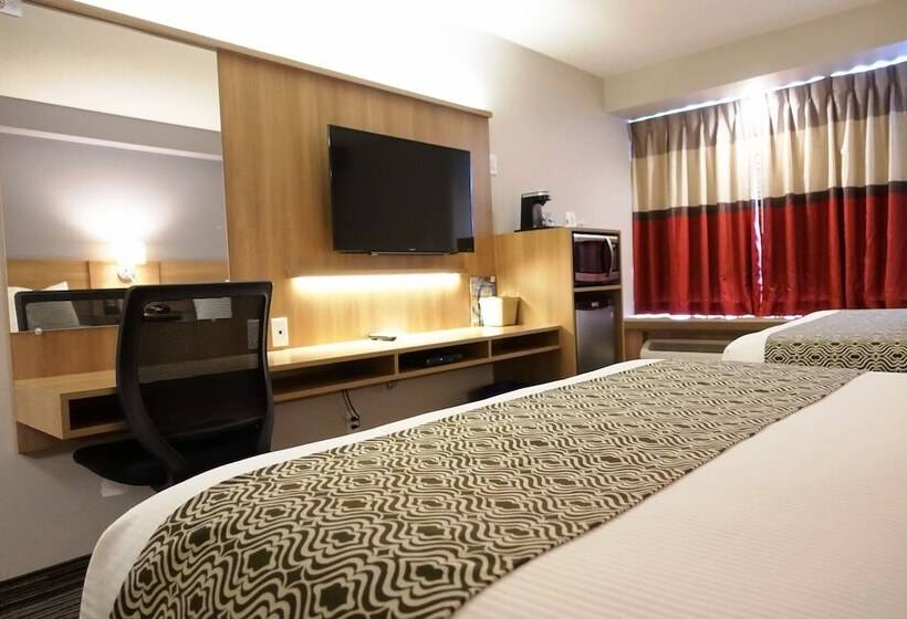 スイート, Microtel Casselman