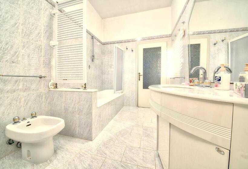 Четырехместный Номер Стандарт, La Casa Del Vino   B&b