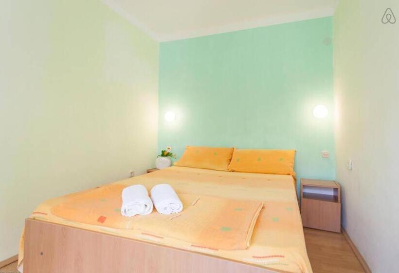 ویلای استاندارد با چشم‌انداز باغ, Lile Pestani Accommodation
