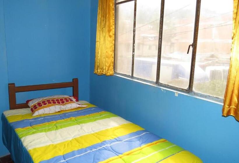 اتاق استاندارد چهار تخته, Nery Lodging