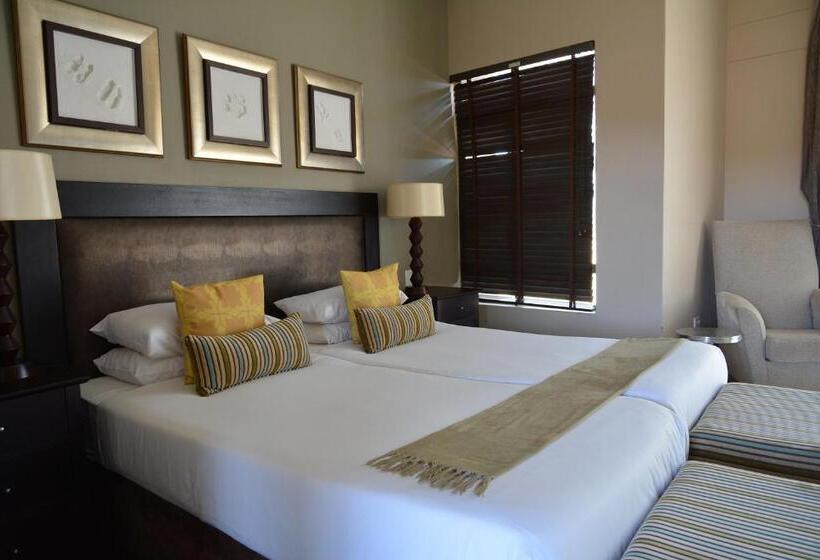 Номер Стандарт с Террасой, Legend Simba Safari   Legend Golf Safari Resort