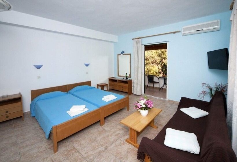 Студия Стандарт, Crystal Blue Hotel, Barbati
