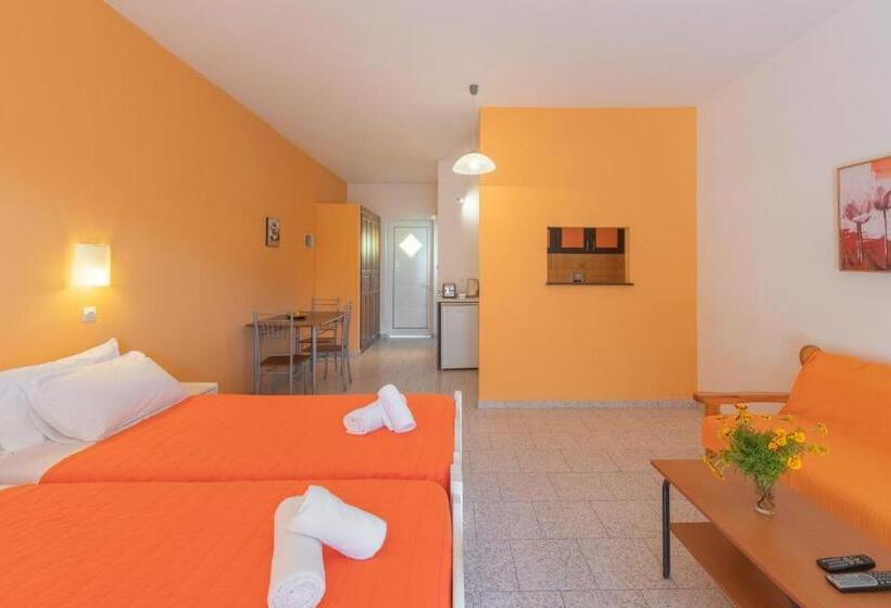 Семейное Студио, Crystal Blue Hotel, Barbati