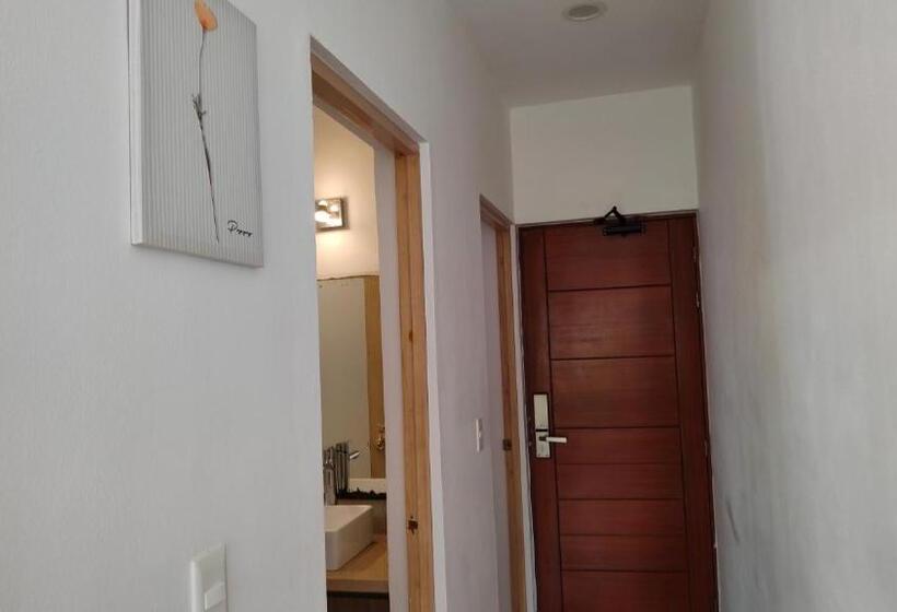 Apartament 1 Sypialnia Widok Boczny Morze, Vela S Condos Ocean Front