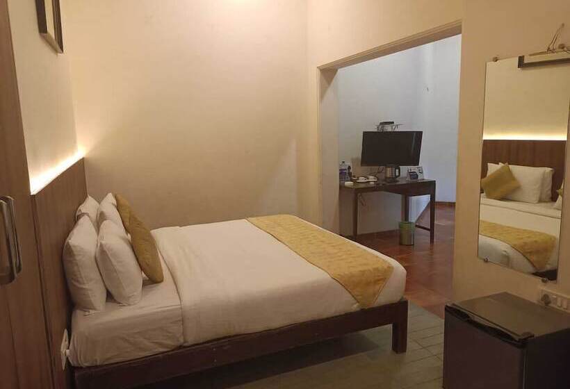 חדר משפחתי, Zaras Resort Khandala