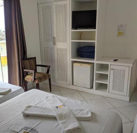 발코니가 있는 4인용 스탠다드 룸, Jequitiba Hotel Frente Ao Mar