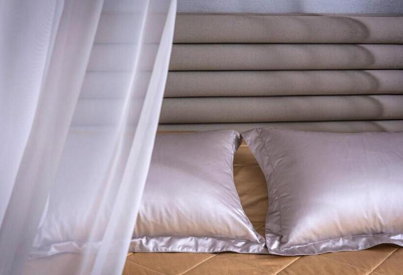Люкс Классика, Omiros Boutique Hotel   Adults Only