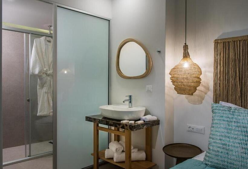 Полулюкс с Балконом, Omiros Boutique Hotel   Adults Only