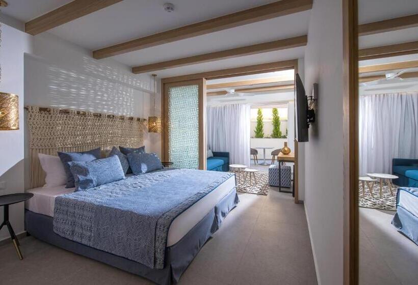 스위트 킹사이즈 침대, Omiros Boutique Hotel   Adults Only