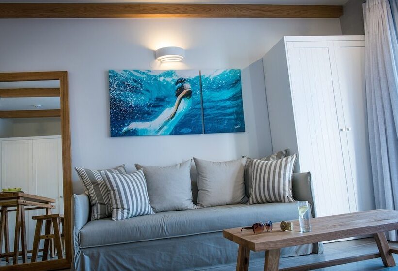 스위트 킹사이즈 침대, Omiros Boutique Hotel   Adults Only