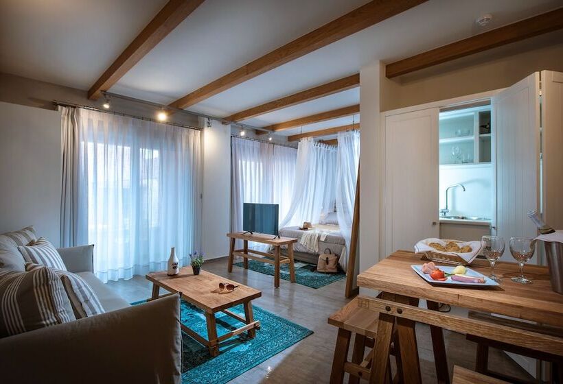 Люкс Кровать Кинг, Omiros Boutique Hotel   Adults Only