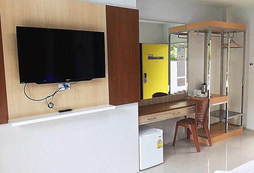 디럭스 룸, Rimnatee Resort Trang
