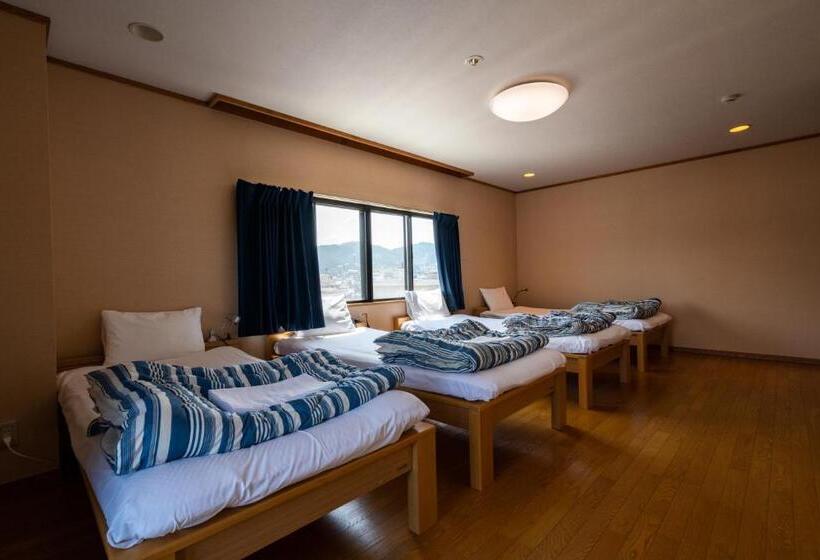 Номер Стандарт Четырехместный Совместный Санузел, Guest House Ouka