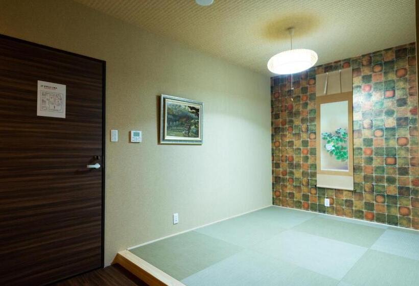 Семейный Номер Совместный Санузел, Guest House Ouka