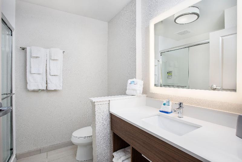 اتاق استاندارد, Cplus Residence