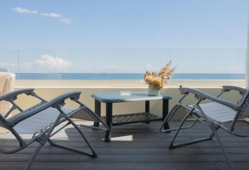 اتاق سوپریور با چشم‌انداز دریا, Boutique Hotel Portofino