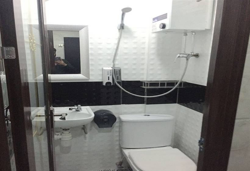 اتاق استاندارد یک نفره, Skycity Hostel