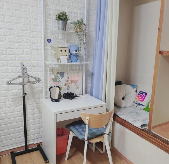 经济房, Apple Tree Guesthouse