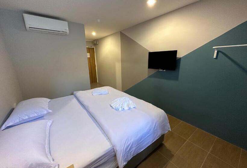 キングサイズベッドのデラックスルーム, T+ Hotel Sungai Petani