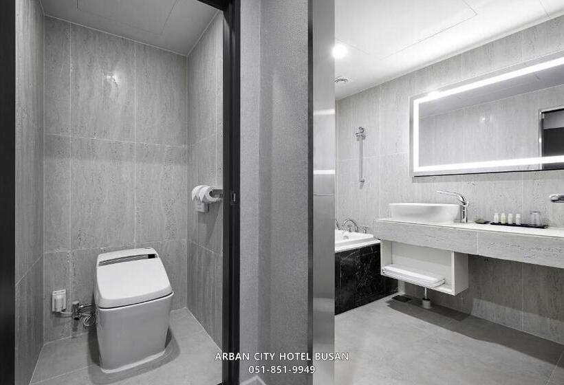 프레지덴셜 스위트, Arban City