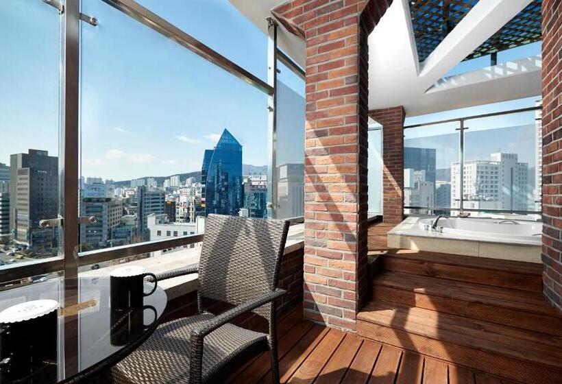 프레지덴셜 스위트, Arban City