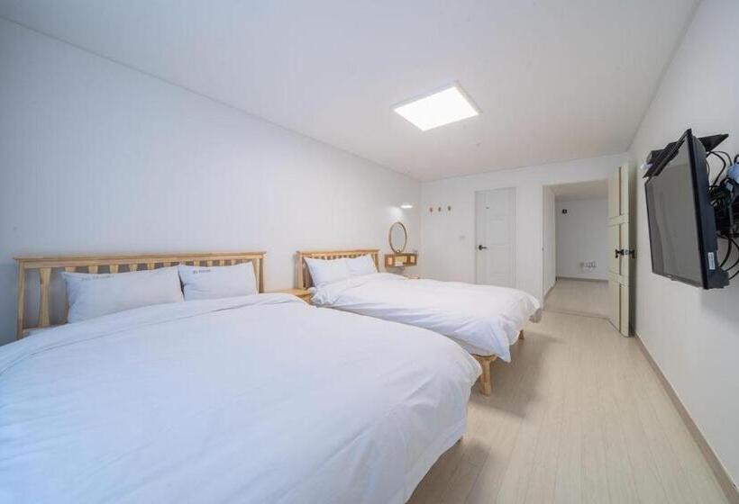 Family Suite, Zio Pinetree