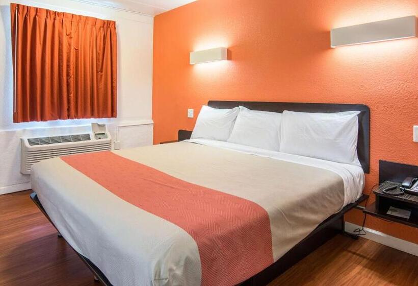 Номер Deluxe Кровать Кинг, Motel 6 Glassboro, Nj   Rowan University