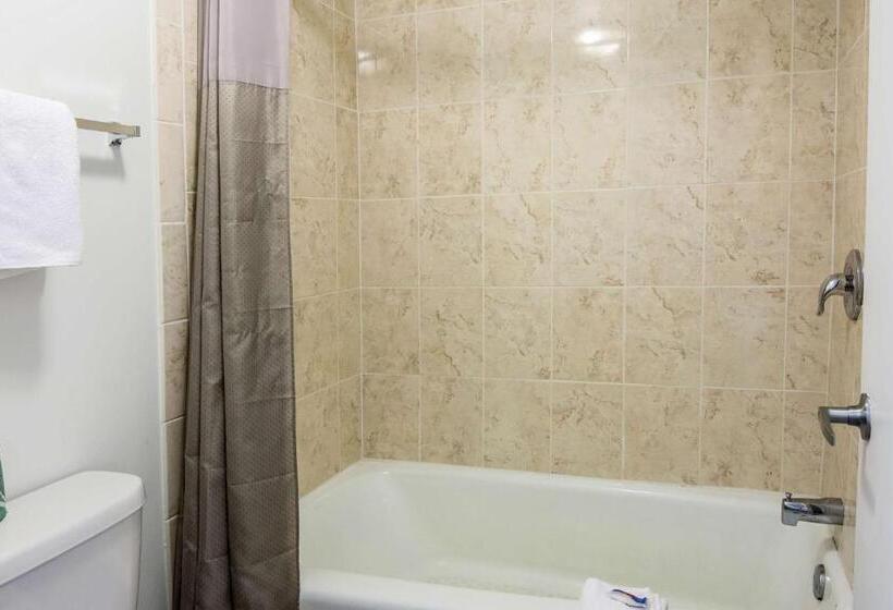 Четырехместный Номер Deluxe, Motel 6 Glassboro, Nj   Rowan University