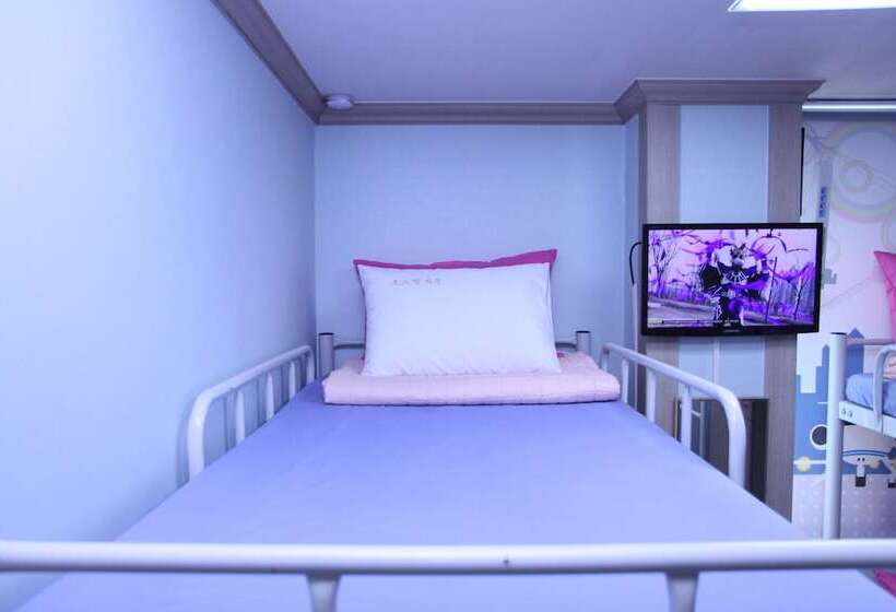 Четырехместный Номер Стандарт, Hostel Dahyun