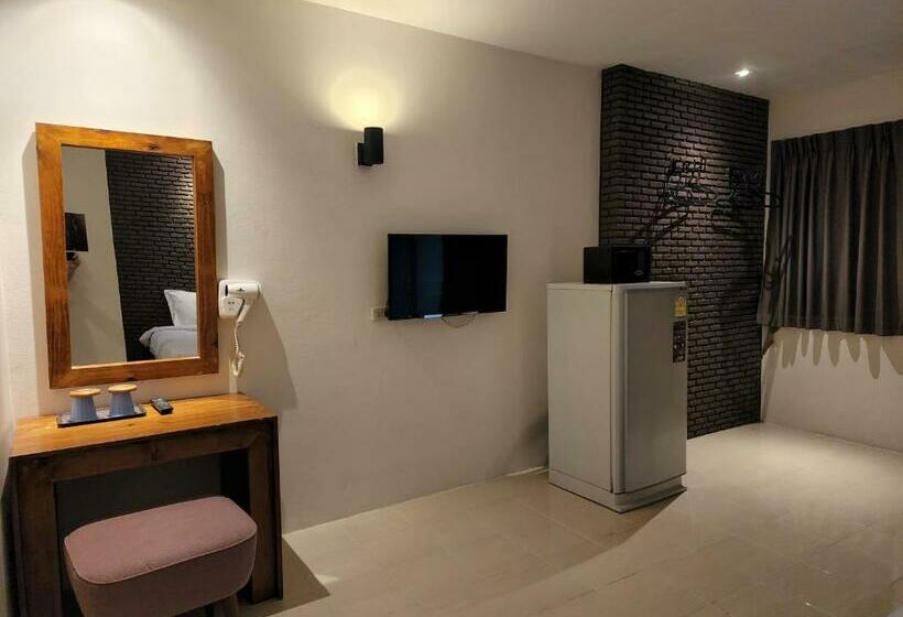 디럭스 룸, Dfeel House