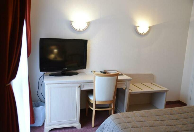 Номер Стандарт, Best Western Flers Centre Gare