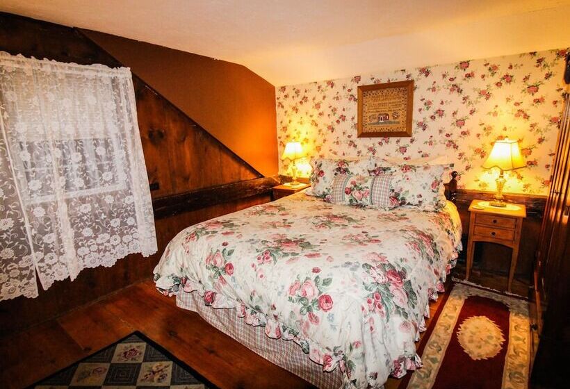 Номер Стандарт Вид на Сад, The Nutmeg Inn
