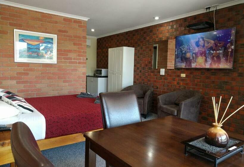 디럭스 룸, Travellers Inn Kaniva