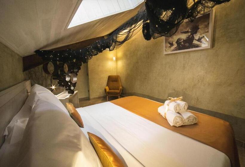 سوییت جونیور, Boutique Patio Del Posadero