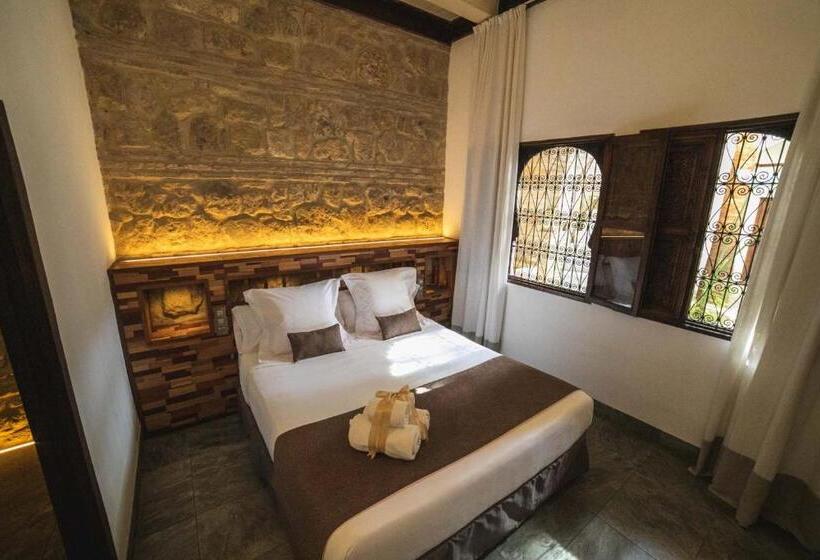 اتاق لوکس, Boutique Patio Del Posadero