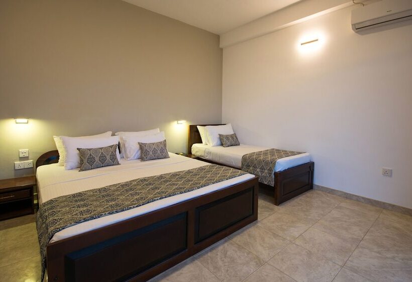 Deluxe Kolmen Hengen Huone, Ceyloni Panorama Resort