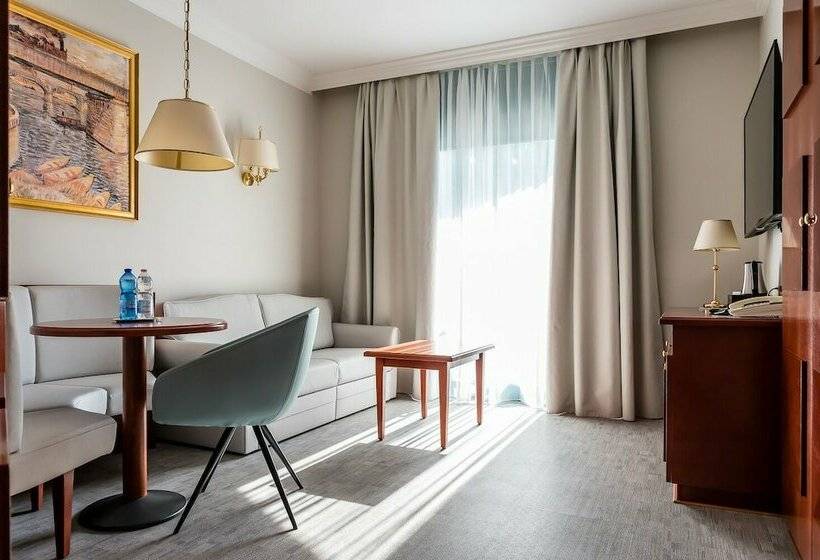 패밀리 스위트, Mediterranee Family Hotel & Spa