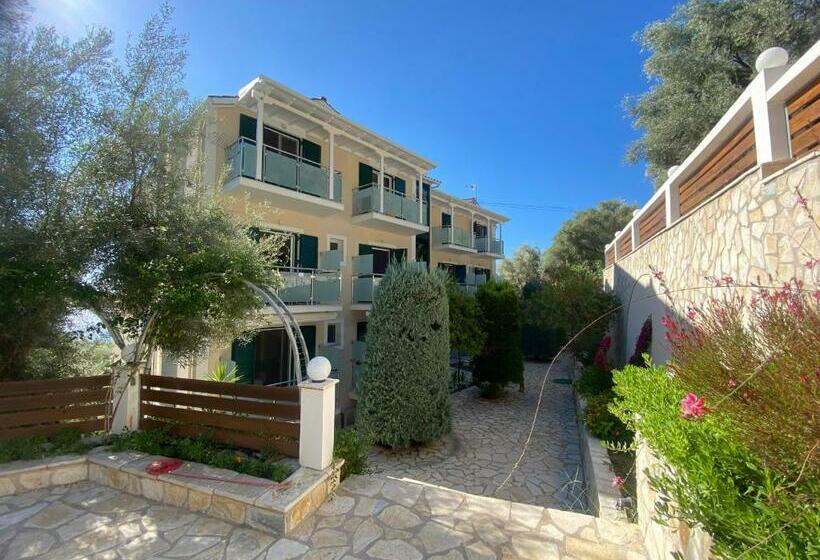غرفة قياسية مطلة على الجبل, Oasis