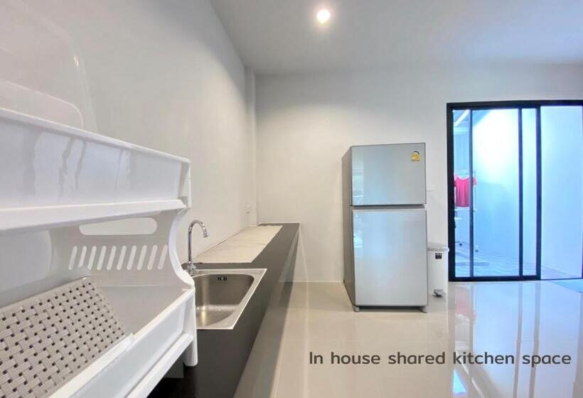 آپارتمان 1 خوابه با بالکن, Pensiri House   Sha Extra Plus