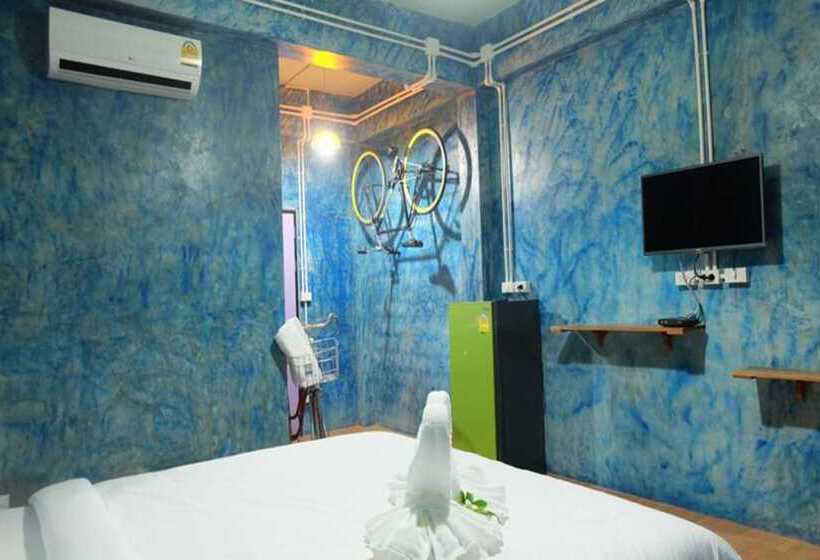 스탠다드 룸 킹사이즈 침대, Samui Poshtel
