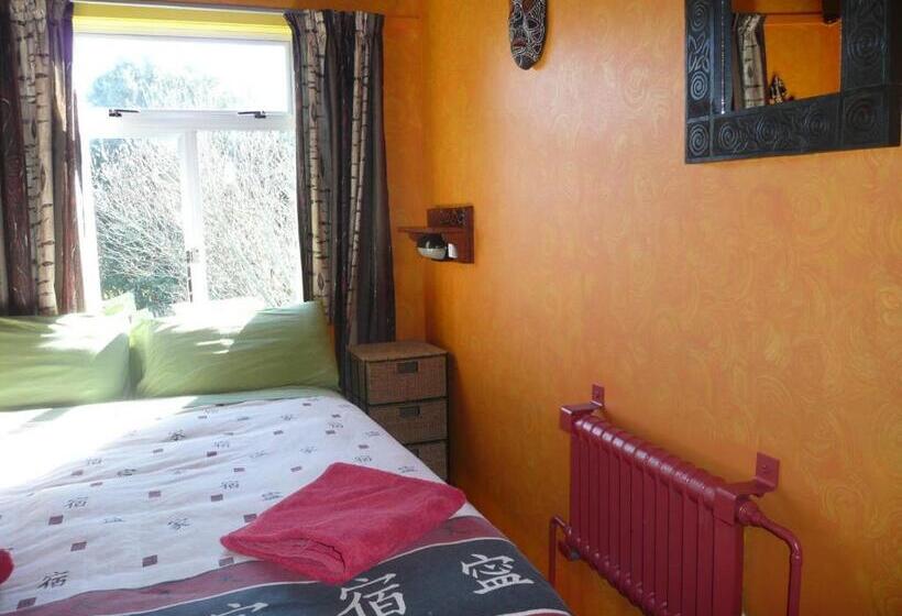 Номер Basic, Global Village Travellers Lodge