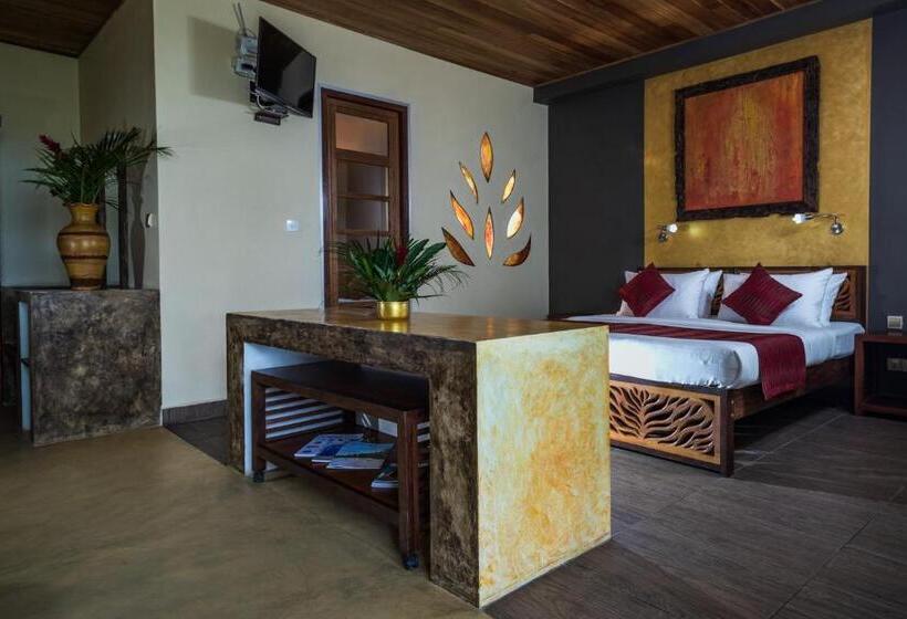 带山景的高级间, Yasmin Hill Longevity Resort   Former Galavilla Boutique Hotel & Spa